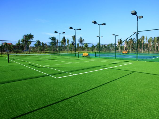 Tennis court artificial turf